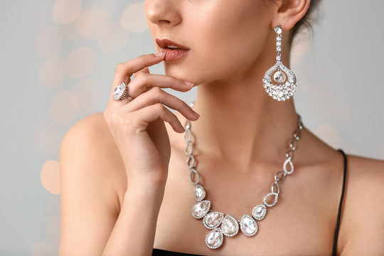 Elegant Sparkle – Lady Loot Jewelry Collection